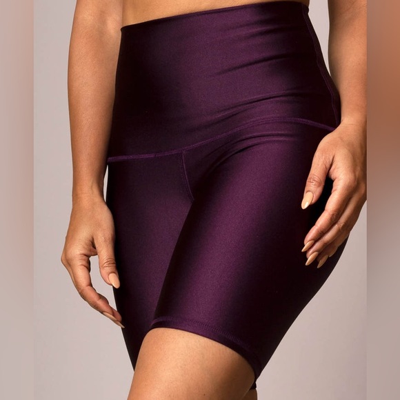 Emily Hsu Ultra luxe Bike Short CABERNET size XSmall - Picture 11 of 11